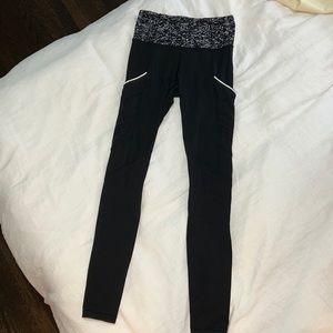 Lululemon leggings size four
